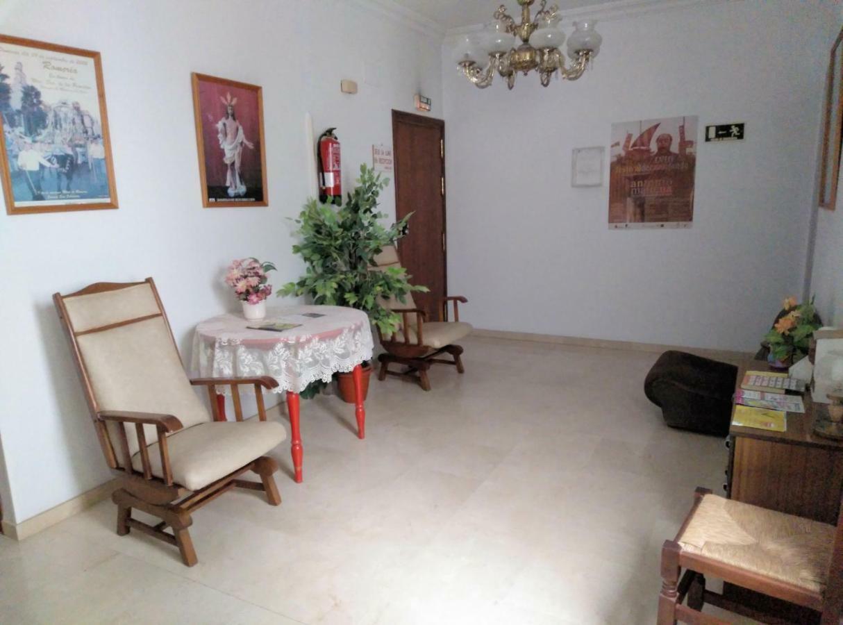 Pension Larra Mairena De Alcor Luaran gambar