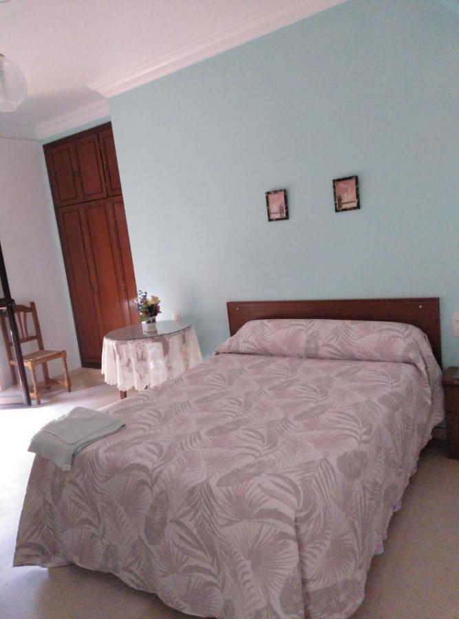 Pension Larra Mairena De Alcor Luaran gambar